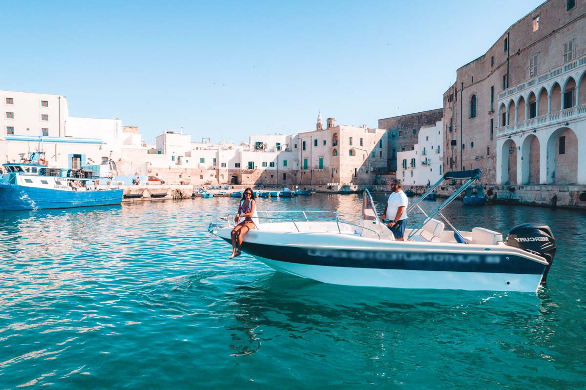 Noleggio barche e gite brevi in barca in Puglia